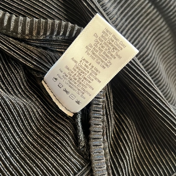 Blue Life Black Toe Top Crop Komodo size xs - Picture 5 of 9